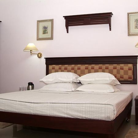 Orchid Residency Hotell Kottayam Exteriör bild